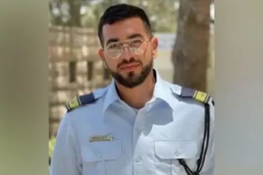 حماس والصليب الأحمر يستأنفان البحث عن المحتجز الإسرائيلي ران غويلي في غزة