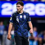 خوليان ألفاريز يعود إلى أتلتيكو مدريد بعد انتهاء إجازته عقب كأس العالم