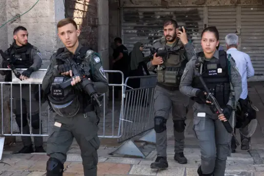 تعيين قائد شرطة القدس الجديد قبيل رمضان يثير مخاوف من تصعيد التوتر في الأقصى