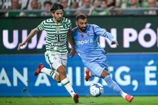 فرينسفاروش يكتسح طرابزون سبور ويحرم محمد صلاح من الدوري الأوروبي