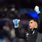 تشيلسي يتوصل لاتفاق لضم إيميليانو مارتينيز من أستون فيلا