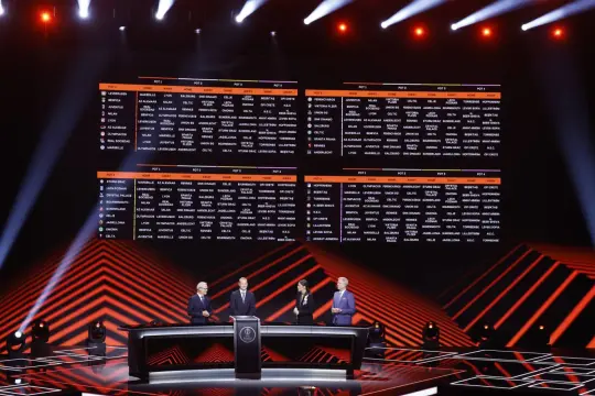 قرعة الدوري الأوروبي: مواجهات قوية لميلان وليفركوزن ويوفنتوس في مجموعة تبدو أسهل