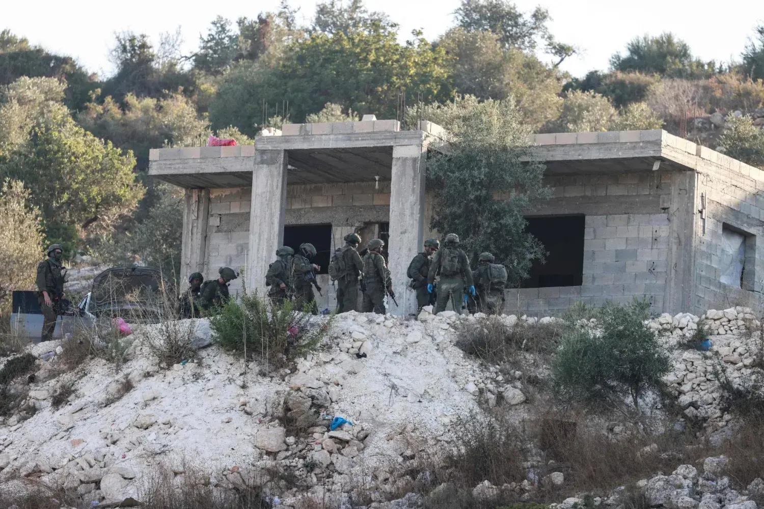 الجيش الإسرائيلي يعلن تنفيذ غارة جوية نادرة في جنين ومقتل 3 فلسطينيين