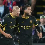 مانشستر سيتي يسحق كريستال بالاس برباعية ويعتلي صدارة الدوري الإنجليزي