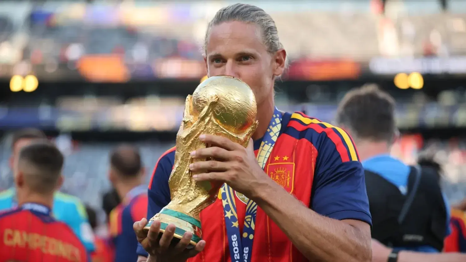 مدافع أتلتيكو مدريد ينهي مسيرته مع «لا روخا» في سن 31 عاماً بعد المشاركة في مونديال 2026