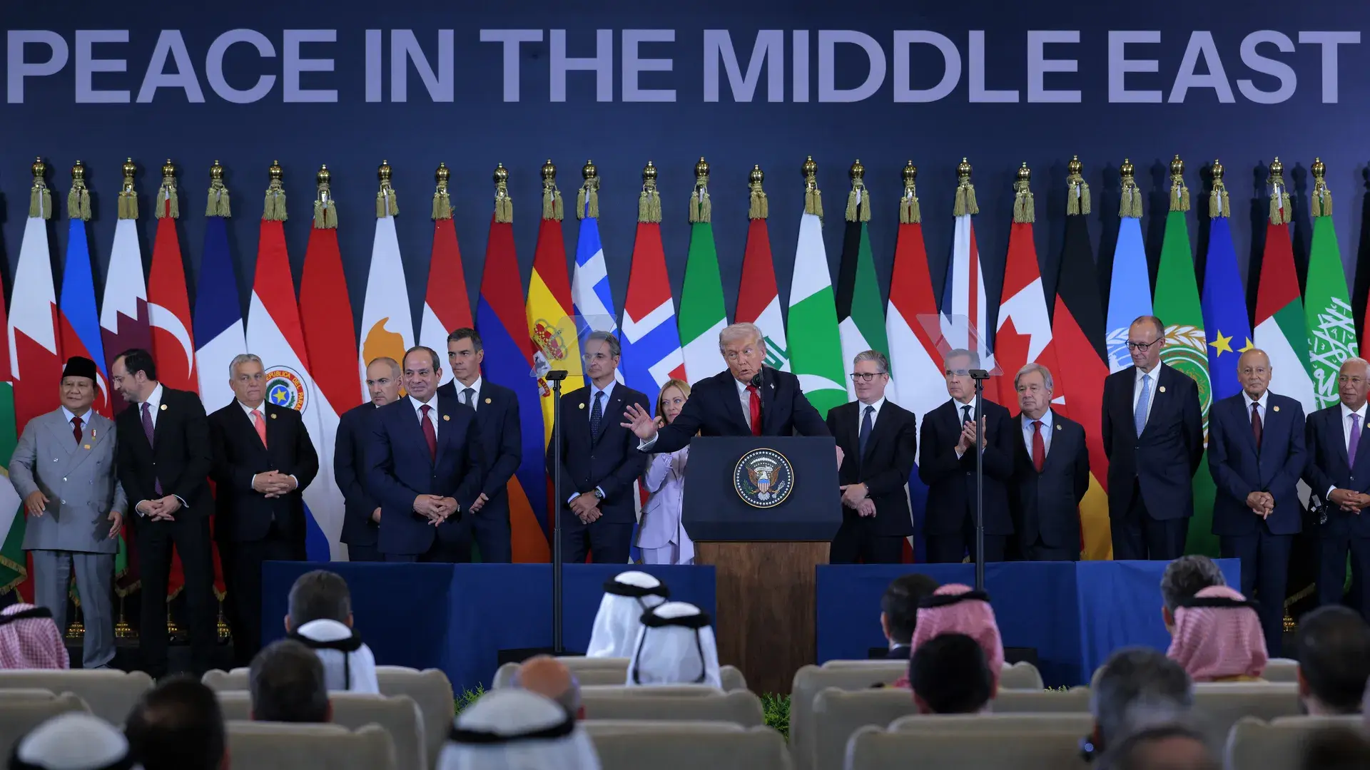 المجلس سيشرف على حكومة فلسطينية تكنوقراطية ويقود عملية إعادة الإعمار بمشاركة 15 من قادة العالم