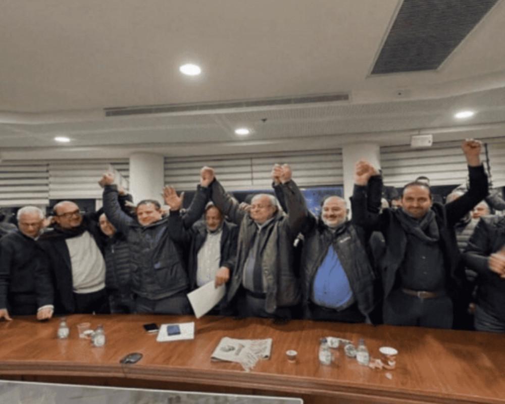 استطلاع: قائمة عربية مشتركة تحصد 15 مقعدًا وإسرائيليون منقسمون حول استئناف الحرب على غزة