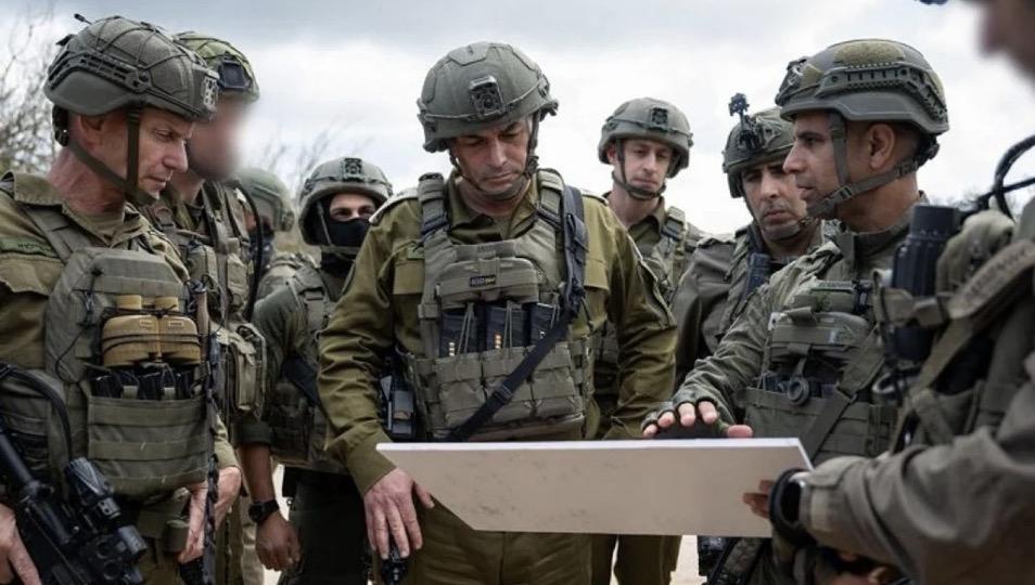 إيال زامير يشير إلى نقص 15 ألف جندي ويعتبر القرارات الحكومية حول التجنيد والتوسع الاستيطاني تهدد جاهزية الجيش
