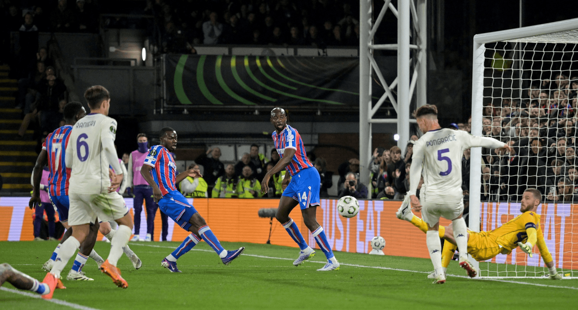 نتائج قوية في دوري المؤتمر الأوروبي: رايو فايكانو وكريستال بالاس يضعان قدماً في نصف النهائي