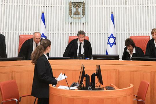 فوضى داخل المحكمة العليا الإسرائيلية خلال جلسة لجنة تحقيق 7 أكتوبر وسط اقتحام وتعليق الجلسة