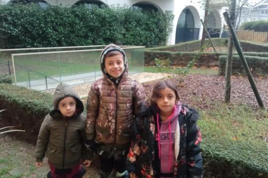 مأساة عائلة غزية تتفاقم بين غزة وفرنسا بعد انتزاع أطفال من والدهم