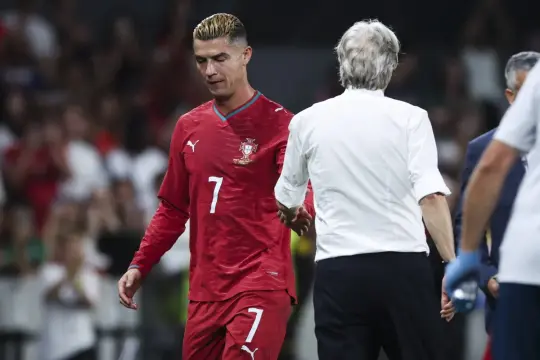 رونالدو يغادر معسكر البرتغال متجهاً إلى مدريد وسط تصاعد الخلاف مع خيسوس
