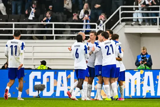 أيسلندا وفنلندا وبيلاروسيا تحقق الانتصار في دوري الأمم الأوروبية