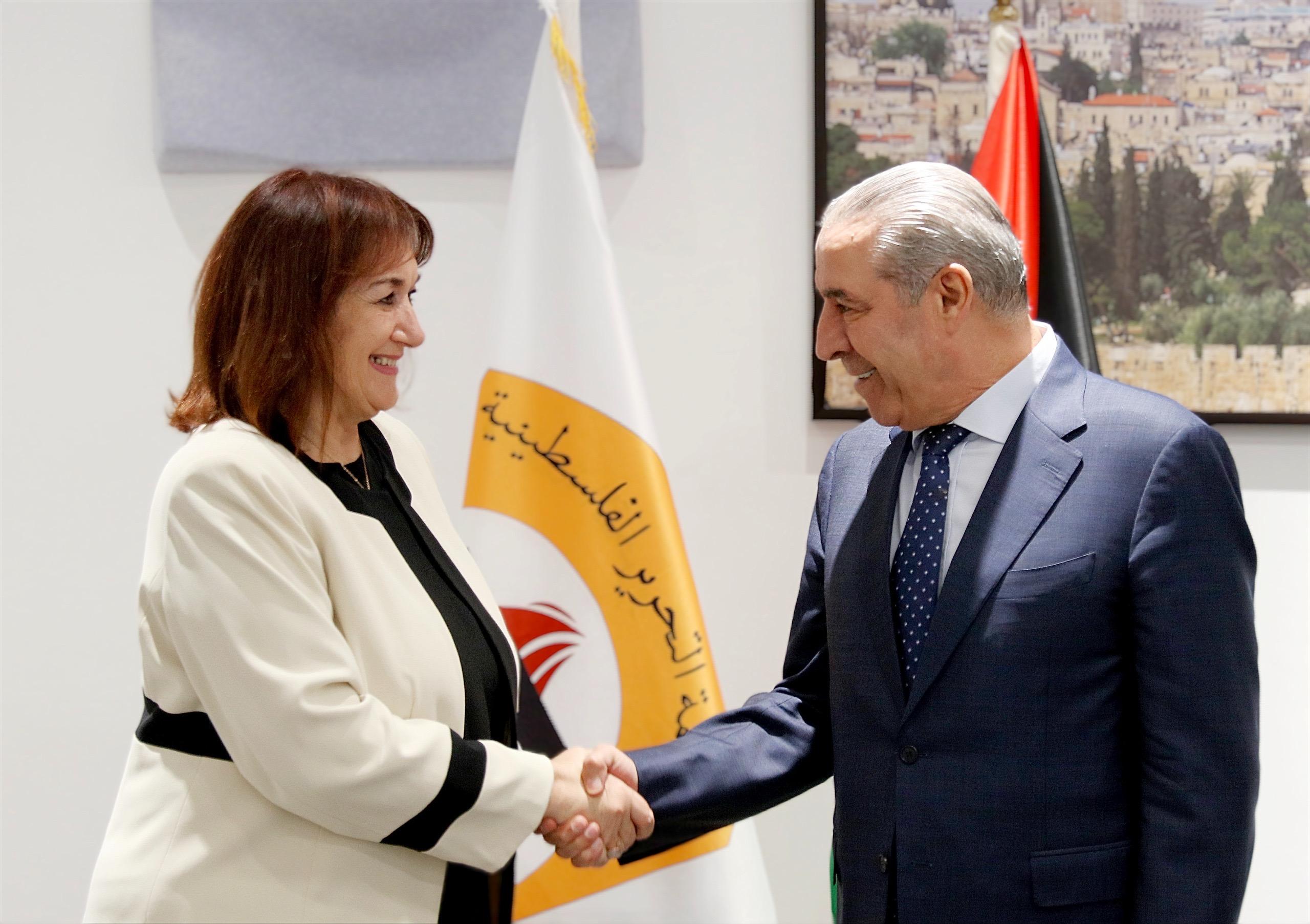 الاتحاد الأوروبي يؤكد دعمه لحل الدولتين والاستقرار وإصلاحات السلطة الفلسطينية