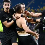 الزمالك يوقف ناصر منسي عن التدريبات ويحيله للتحقيق بعد واقعة قميص الفريق