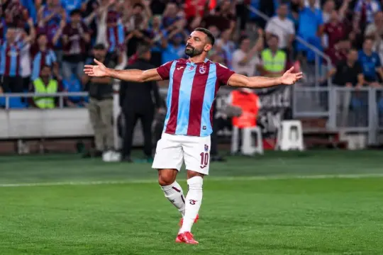محمد صلاح يقود طرابزون سبور لإسقاط بشكتاش وينفرد بصدارة هدافي الدوري التركي