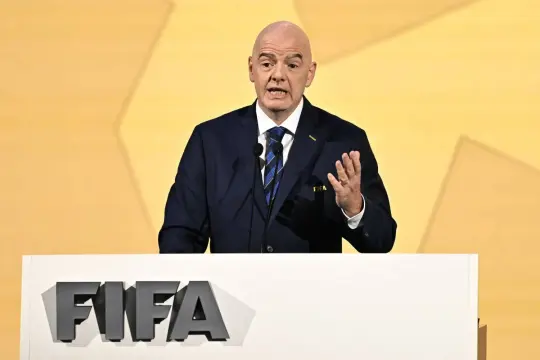 «يويفا» يمهل «فيفا» حتى 2 نوفمبر لكشف وثائق خطة خصخصة حقوق كأس العالم