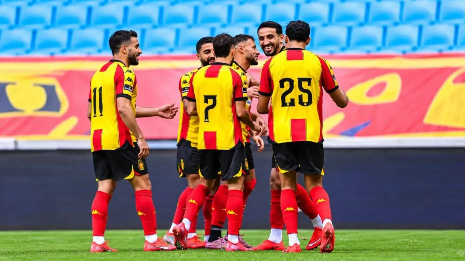 حوريا كوناكري يقصي المريخ بعد مواجهة حُسمت بركلات الترجيح
