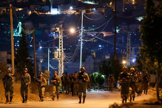 الاحتلال يمنع رفع أذان الفجر في حوسان ويقتحم المسجد ويطرد المصلين غرب بيت لحم