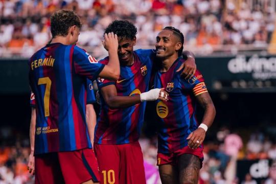 برشلونة يكتسح فينورد بخماسية في افتتاح مشواره بدوري أبطال أوروبا