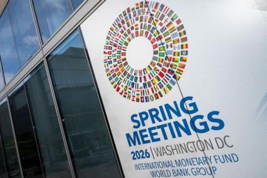 حرب إيران تُربك الاقتصاد العالمي.. مؤشرات تنذر بتباطؤ النمو وارتفاع التضخم