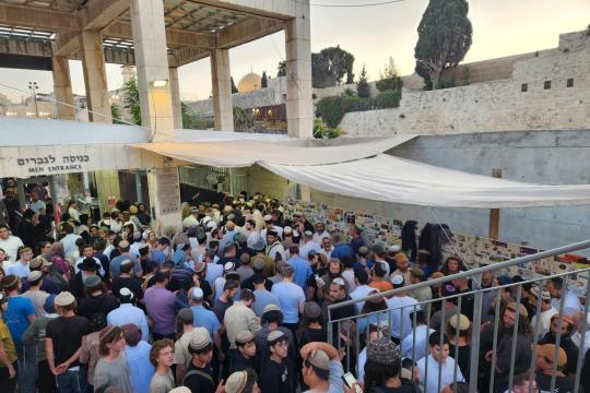 محافظة القدس: أكثر من 1300 مستوطن يقتحمون المسجد الأقصى في ذكرى خراب الهيكل