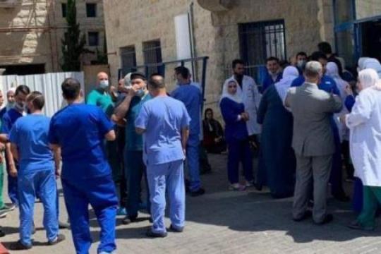 تحذيرات من انهيار القطاع الصحي الفلسطيني بسبب الأزمة المالية