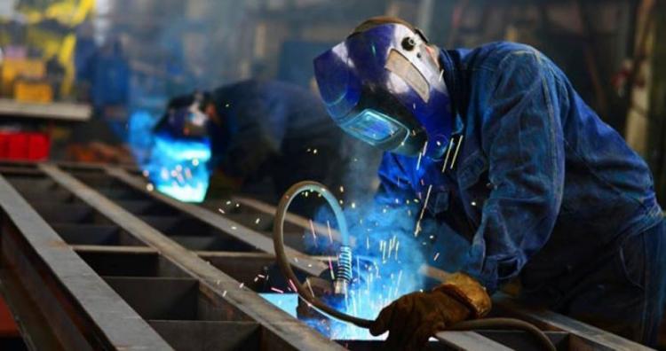 انخفاض الإنتاج الصناعي 2.07% في يناير 2026 وفق الإحصاء الفلسطيني