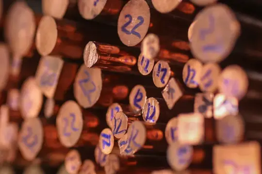 الصين تسعى لتعزيز مخزوناتها من النحاس وسط قفز الأسعار لمستويات قياسية