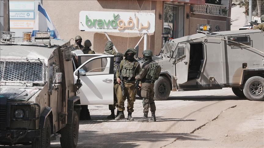 الاحتلال يهدم منشآت زراعية في سلفيت، ويخطر بهدم مساكن في الخليل، فيما يواصل المستعمرون الاستيلاء على الأراضي وإقامة بؤر جديدة في رام الله وجنين