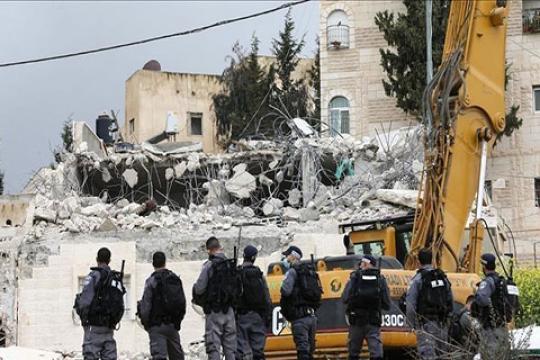 محافظة القدس: شهيد و40 مصابًا و87 معتقلًا و15 عملية هدم خلال تشرين الأول 2025