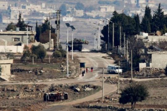 الجيش الإسرائيلي يجدد انتهاكاته في القنيطرة السورية بتوغل وحاجز أمني