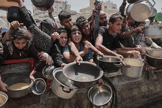 حماس: نلتزم بإنجاح اتفاق وقف إطلاق النار رغم خروق الاحتلال واستمرار المجاعة في غزة