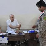 العراقيون يتجهون إلى صناديق الاقتراع في انتخابات برلمانية تعكس الانقسامات الطائفية والسياسية