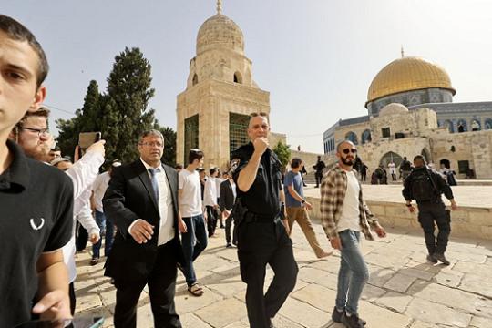 تغيير قيادة شرطة القدس وسط تصاعد الاقتحامات والتوترات خلال شهر رمضان