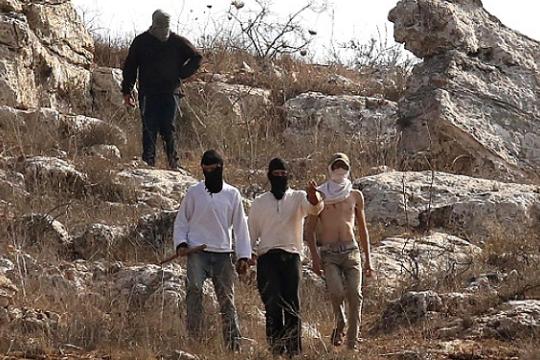 الجيش الإسرائيلي يحذر من تصاعد عنف المستوطنين في الضفة الغربية ويدعو لاستعادة الاعتقال الإداري