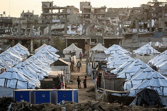 خروقات الهدنة لا تتوقف.. فصائل المقاومة بغزة تسلم جثة أسير إسرائيلي عبر الصليب الأحمر