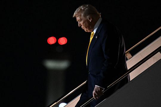 ترامب يدرس بيع "إف-35" للسعودية وسط تحذيرات استخباراتية من تسرب التكنولوجيا