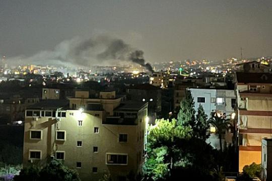 في حصيلة أولية.. أكثر من 13 شهيدًا في مجزرة إسرائيلية جديدة استهدفت مخيم عين الحلوة جنوب لبنان