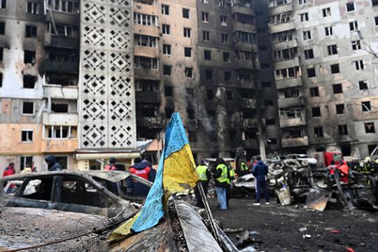 الولايات المتحدة تقدم لأوكرانيا خطة سلام تتضمن التنازل عن أراضٍ لروسيا وخفض الجيش