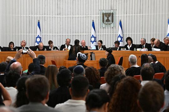 تراجع قبضة الرقابة القضائية: قراءة في تبدّل موازين القوى داخل المحكمة العليا