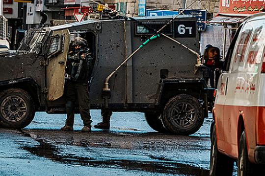 شهيد وإصابات في إطلاق نار إسرائيلي على مركبة بقلقيلية… واحتجاز الجثمان والمصابين