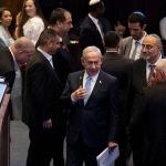 الكنيست يصوّت تمهيديًا على حزمة قوانين لإضعاف القضاء وتقويض الحقوق