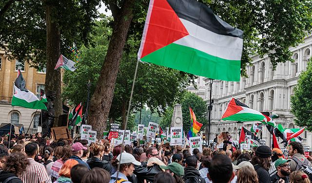 59% يرون الشرخ الاجتماعي الخطر الأكبر على إسرائيل، وانقسام واسع حول عفو محتمل لنتنياهو