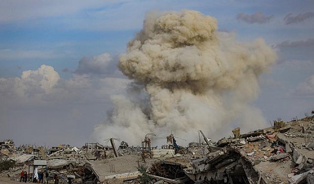 شهيدان شرق غزة و12 شهيدًا خلال 48 ساعة رغم وقف إطلاق النار