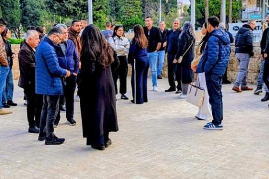 محكمة عكا تطلق سراح الناشط أحمد عبادي وتحوله إلى الحبس المنزلي