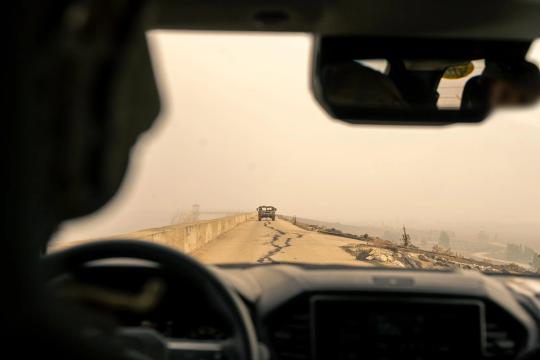 تمهيدا لنشر قوة أخرى.. إسرائيل تسحب اللواء 55 من جنوبي سوريا