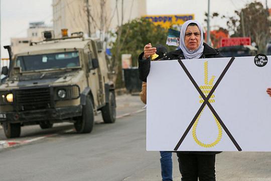 تورك يدعو إسرائيل للتراجع عن مشروع قانون يفرض عقوبة الإعدام على الأسرى الفلسطينيين