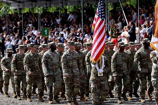 الاتحاد الأوروبي يدرس إنشاء قوة عسكرية مشتركة لتعويض القوات الأميركية