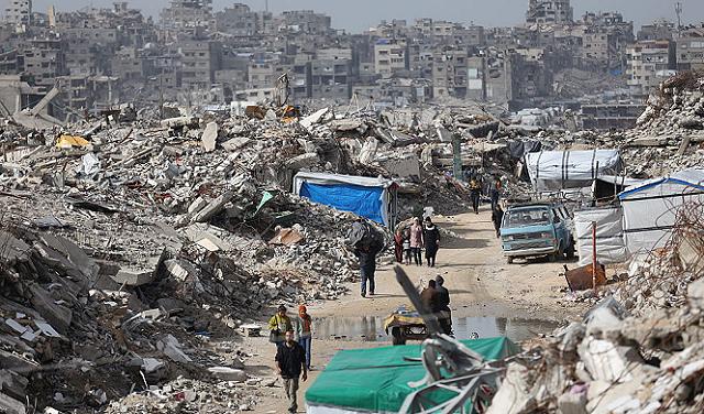 3 شهداء في قصف إسرائيلي بخانيونس والمنخفض الجوي يزيد معاناة نازحي غزة